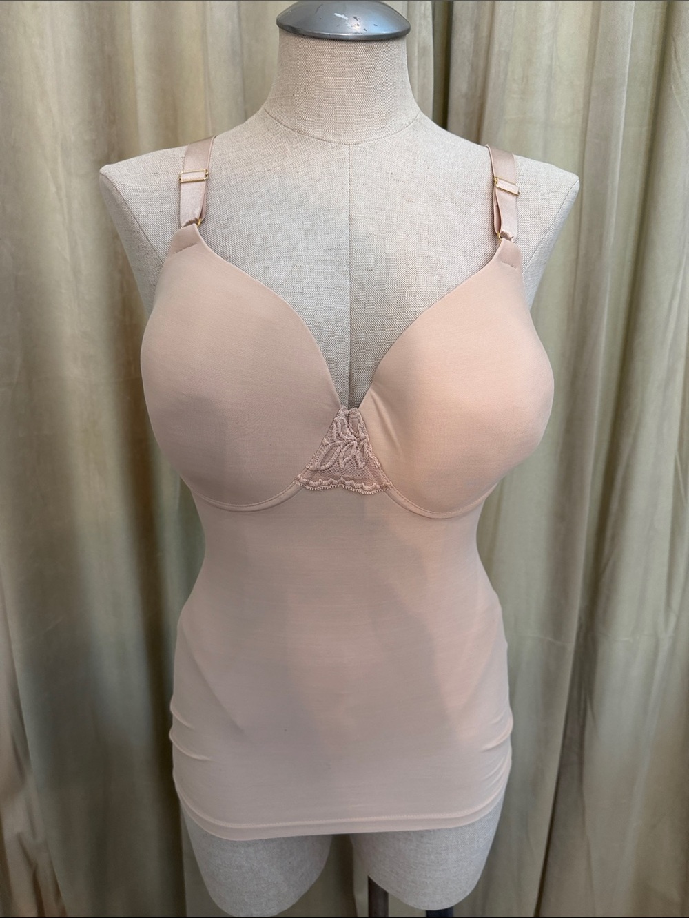 SHAPEEZ LargeDD Nude Seamless Shaping Camisole with Built-In Bra worn once